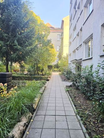 Mieszkanie 3-pokojowe Wrocław Krzyki, ul. Bernarda Pretficza. Zdjęcie 1