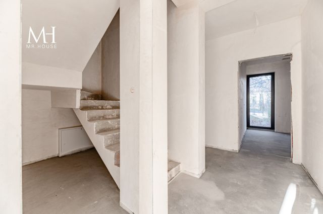 dom wolnostojący, 4 pokoje Zgierz. Zdjęcie 6