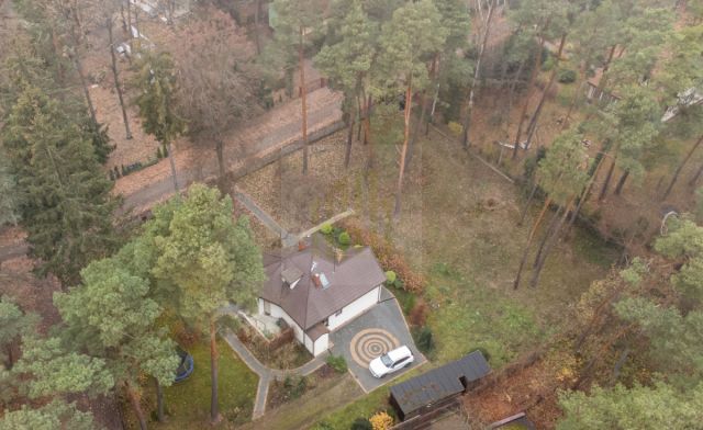 dom wolnostojący, 4 pokoje Podkowa Leśna. Zdjęcie 5