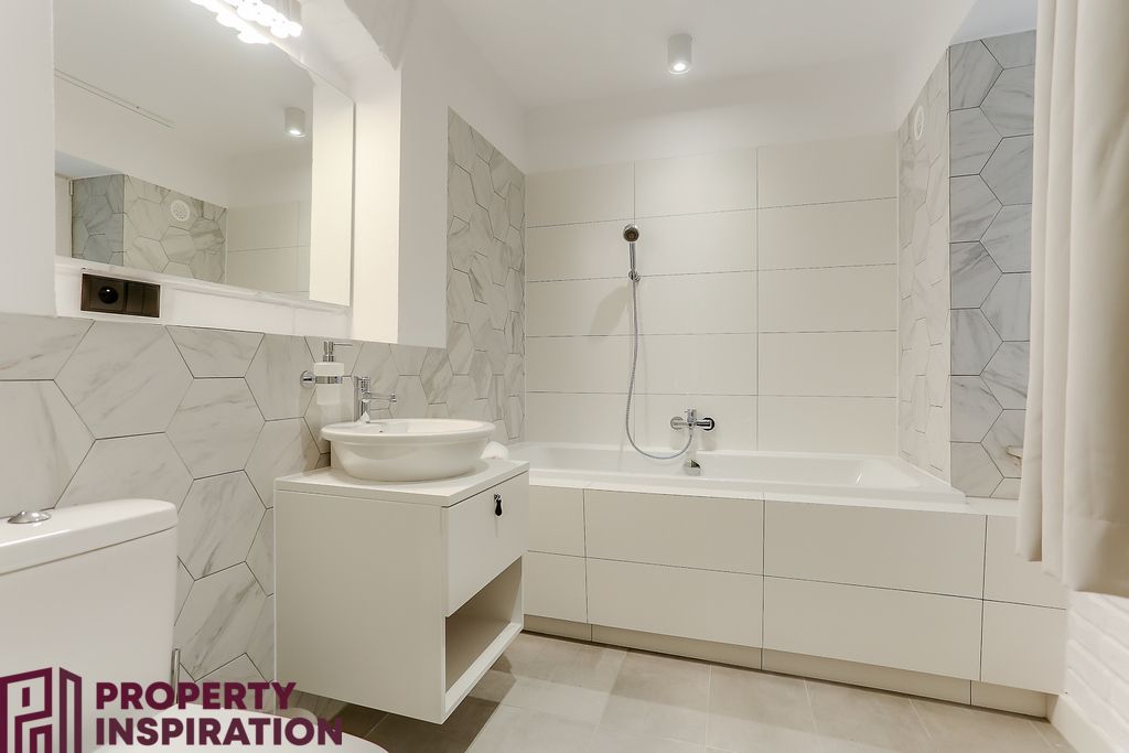 Mieszkanie 12-pokojowe Poznań, ul. Strzałowa. Zdjęcie 2