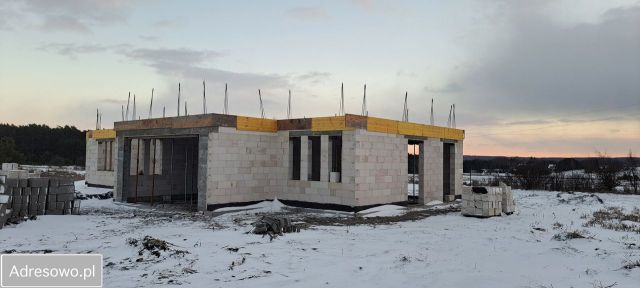 dom wolnostojący, 5 pokoi Mokre. Zdjęcie 1