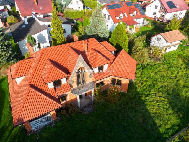 dom wolnostojący, 7 pokoi Śledziejowice. Zdjęcie 34