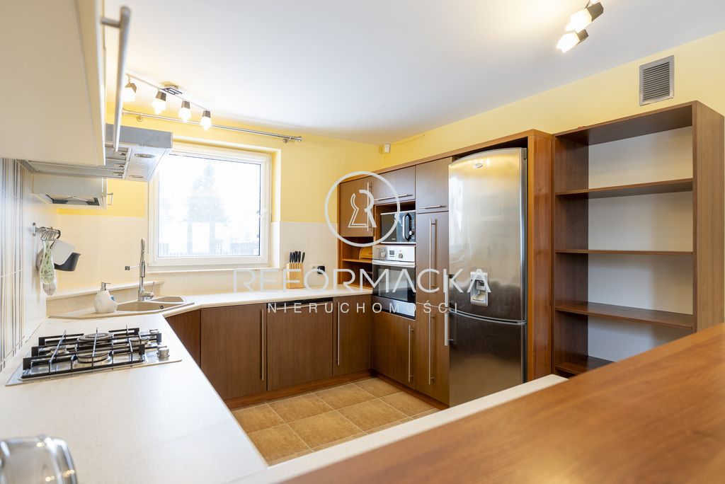 dom wolnostojący, 6 pokoi Stobierna. Zdjęcie 8