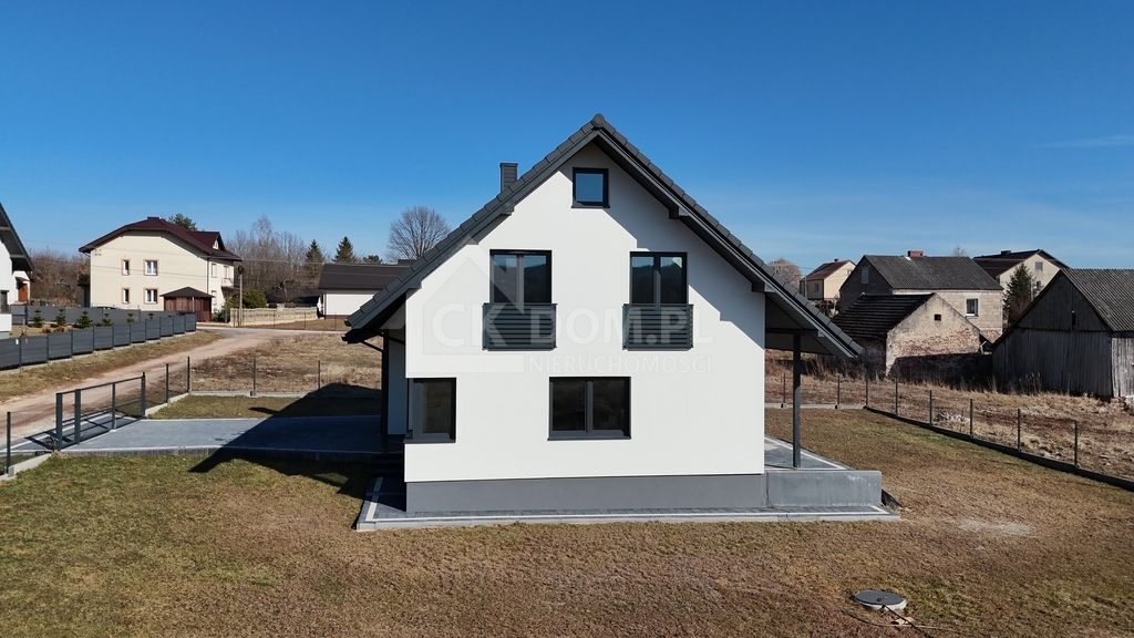 dom wolnostojący, 5 pokoi Bobrza. Zdjęcie 14