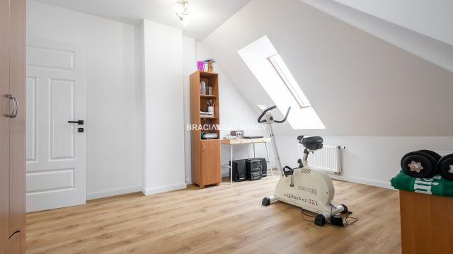 dom wolnostojący, 5 pokoi Polanowice. Zdjęcie 35