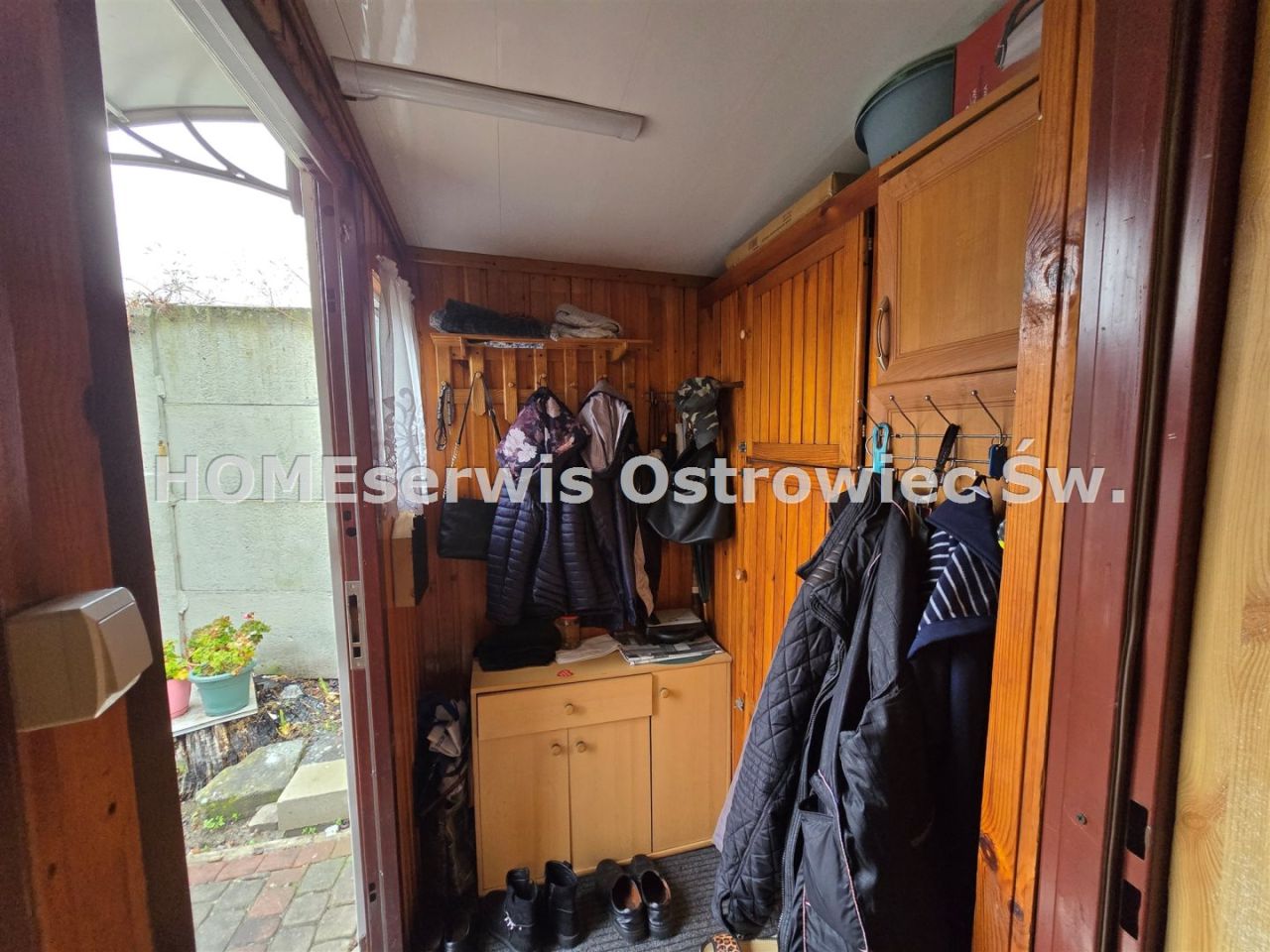 dom wolnostojący, 2 pokoje Ostrowiec Świętokrzyski Centrum. Zdjęcie 9