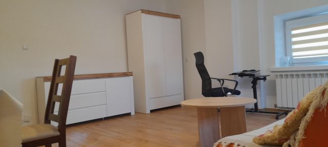 Mieszkanie 1-pokojowe Mielec Smoczka, ul. Botaniczna. Zdjęcie 1