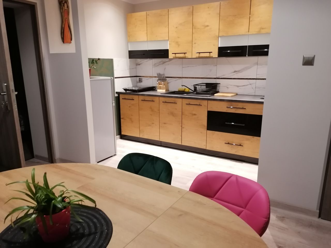 dom wolnostojący, 18 pokoi Karpacz Centrum, ul. Nad Łomnicą. Zdjęcie 19