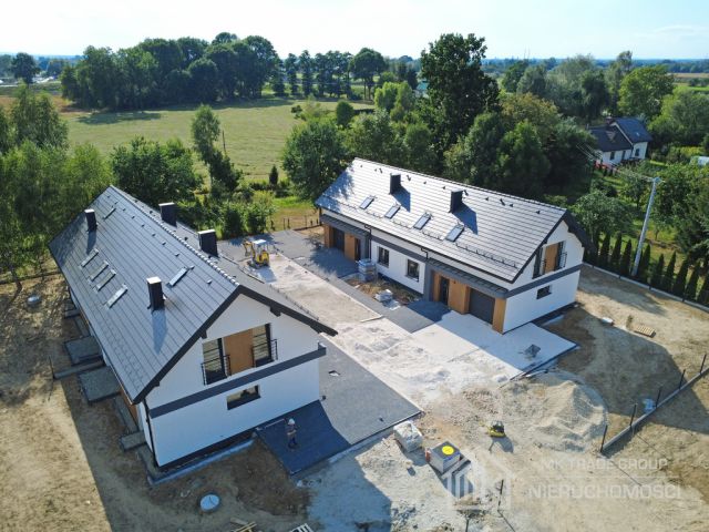 bliźniak, 5 pokoi Niepołomice. Zdjęcie 1