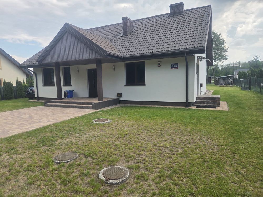 dom wolnostojący Kajetany, ul. Czarny Las. Zdjęcie 1