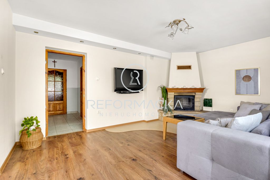 dom wolnostojący, 6 pokoi Wysoka Głogowska. Zdjęcie 10