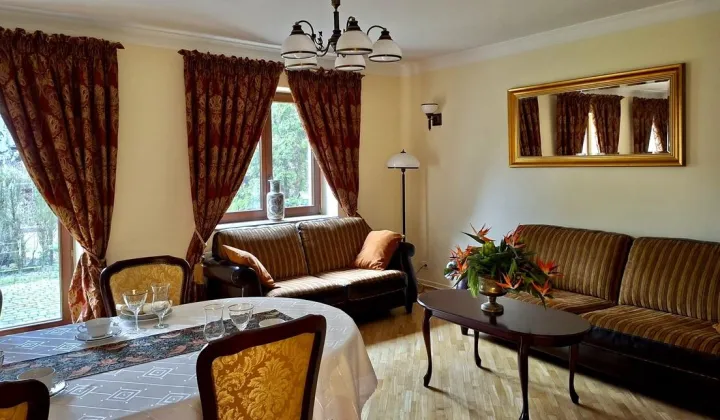 dom wolnostojący, 7 pokoi Józefów, ul. Krótka