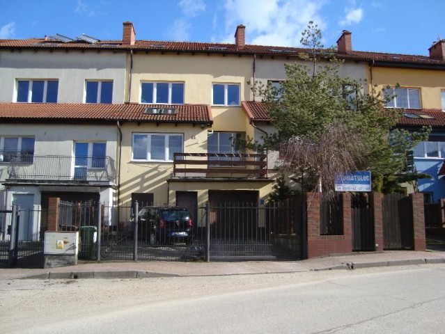 dom szeregowy, 6 pokoi Gdańsk Chełm, ul. prof. Romana Lipowicza. Zdjęcie 1