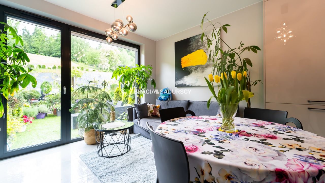 dom szeregowy, 4 pokoje Myślenice, ul. Zacisze. Zdjęcie 3