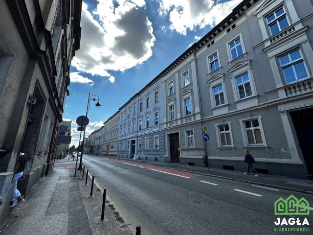 Mieszkanie 4-pokojowe Bydgoszcz Śródmieście, ul. Świętojańska. Zdjęcie 1