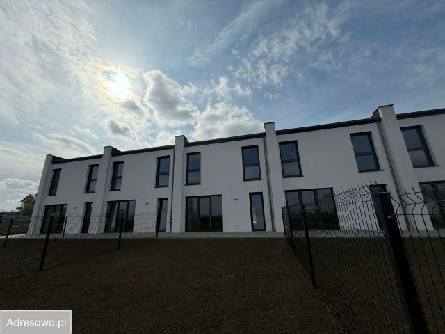 dom szeregowy, 4 pokoje Inowrocław, ul. Szymborska. Zdjęcie 1