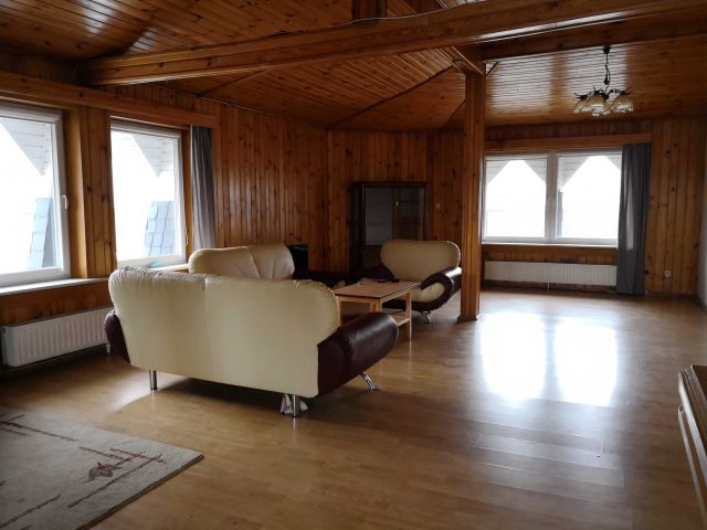 Mieszkanie 4-pokojowe Kartuzy Centrum, ul. 3 Maja. Zdjęcie 2