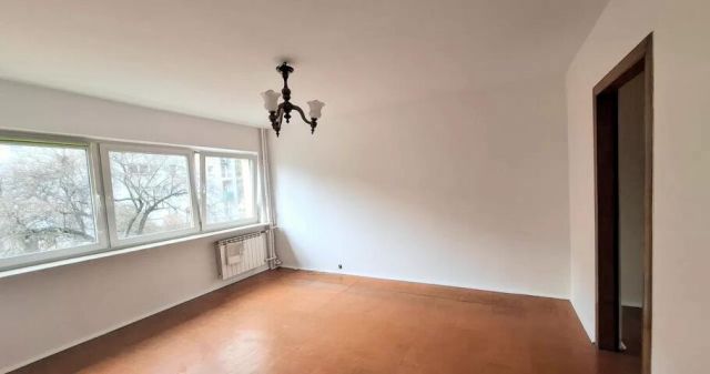 Mieszkanie 3-pokojowe Warszawa Włochy, al. Dwudziestolatków. Zdjęcie 1