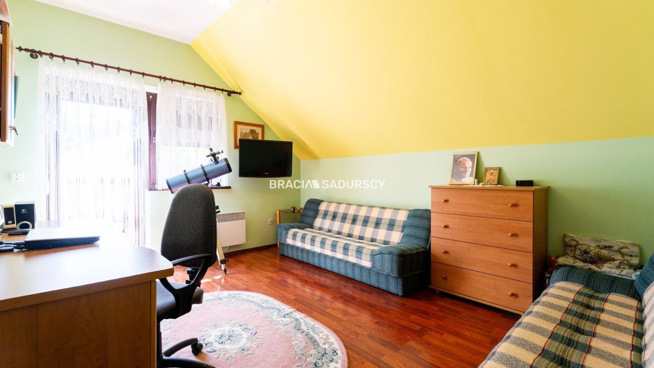 dom wolnostojący, 4 pokoje Brzeźnica. Zdjęcie 15