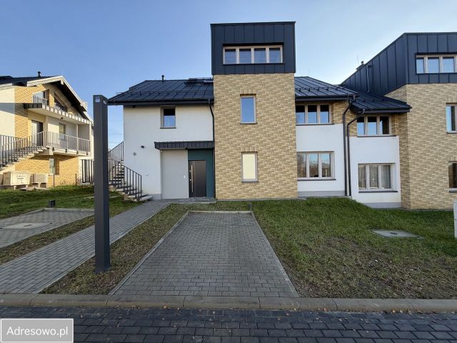 Mieszkanie 4-pokojowe Bibice, ul. Graniczna. Zdjęcie 1