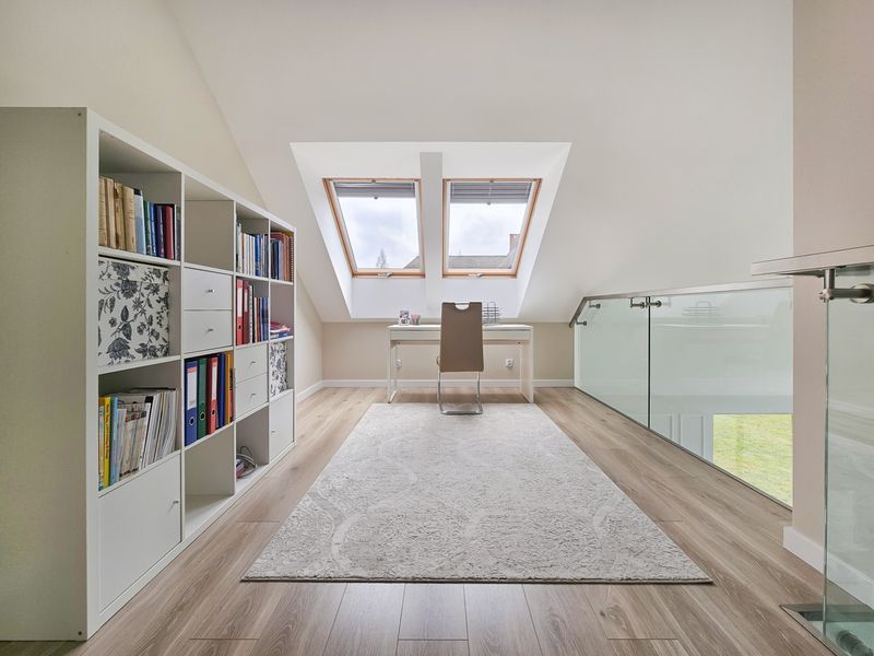 dom wolnostojący, 5 pokoi Rosanów. Zdjęcie 11