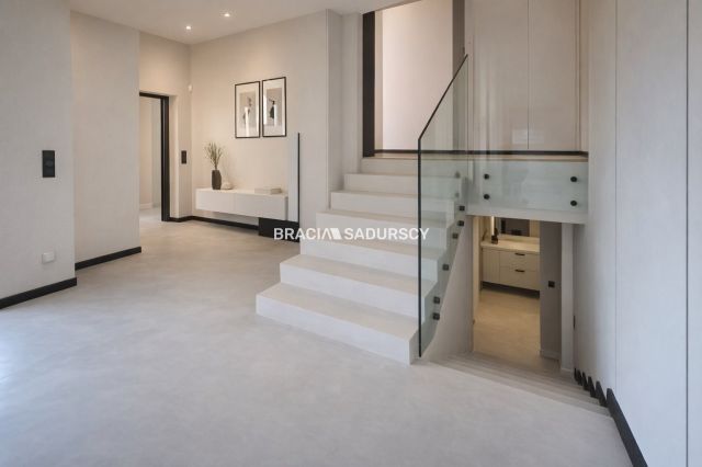 dom wolnostojący, 5 pokoi Niepołomice, ul. Stefana Roweckiego. Zdjęcie 26