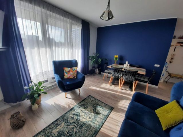 Mieszkanie 4-pokojowe Dąbrowa Górnicza Reden , ul. Władysława Stanisława Reymonta. Zdjęcie 1