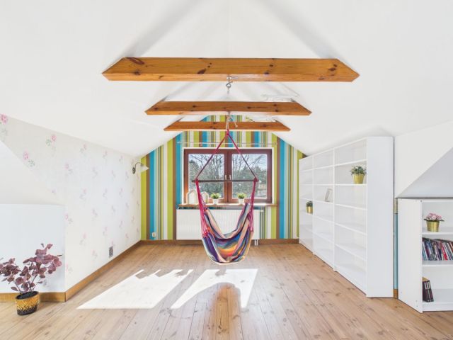 dom wolnostojący, 7 pokoi Pęcice Małe. Zdjęcie 7