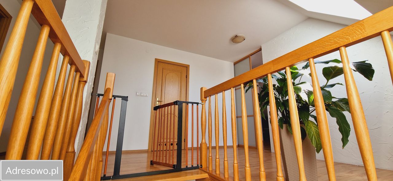 dom wolnostojący, 4 pokoje Ustroń. Zdjęcie 4