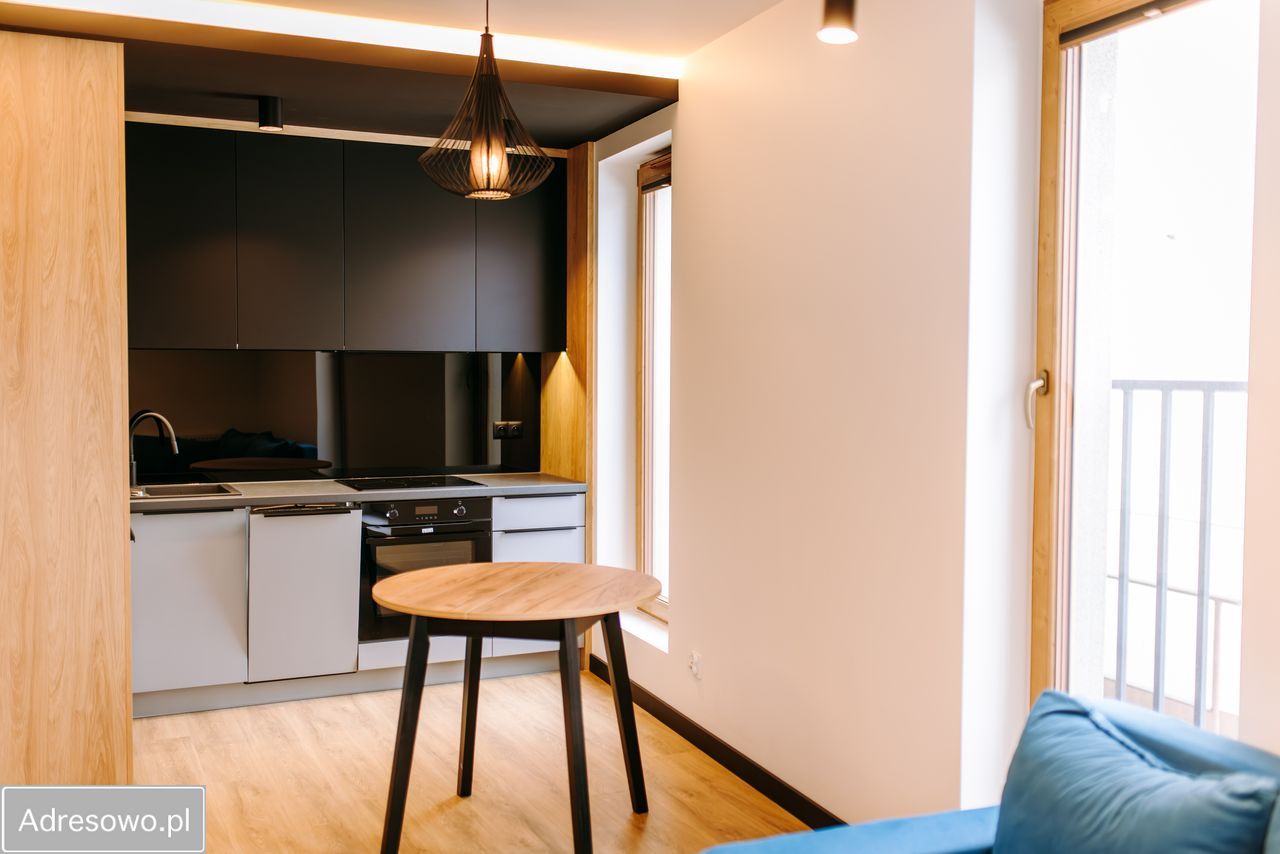 Mieszkanie 7-pokojowe Kielce Uroczysko, ul. Klonowa. Zdjęcie 3