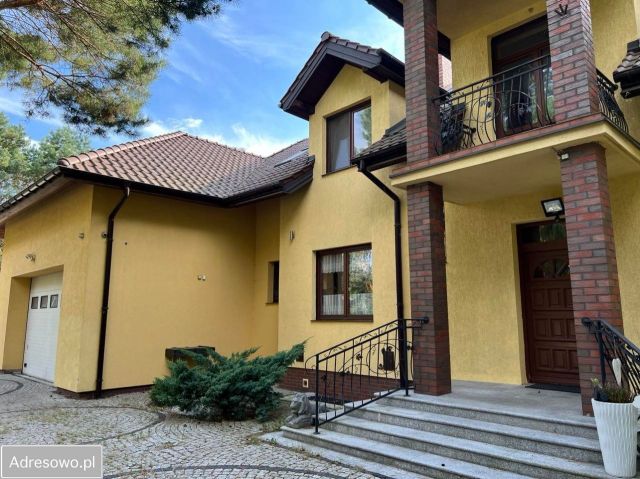 dom wolnostojący, 8 pokoi Toruń Kaszczorek, ul. Goplany. Zdjęcie 1