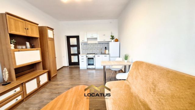 Mieszkanie 3-pokojowe Częstochowa Centrum, ul. Nowowiejskiego. Zdjęcie 2