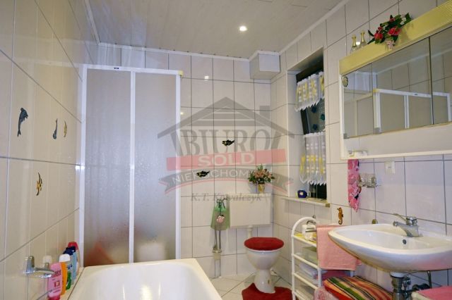 dom wolnostojący, 4 pokoje Rzędów. Zdjęcie 10