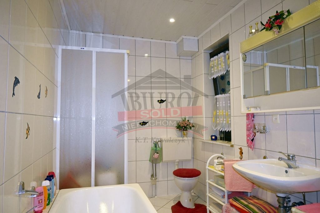 dom wolnostojący, 4 pokoje Rzędów. Zdjęcie 10