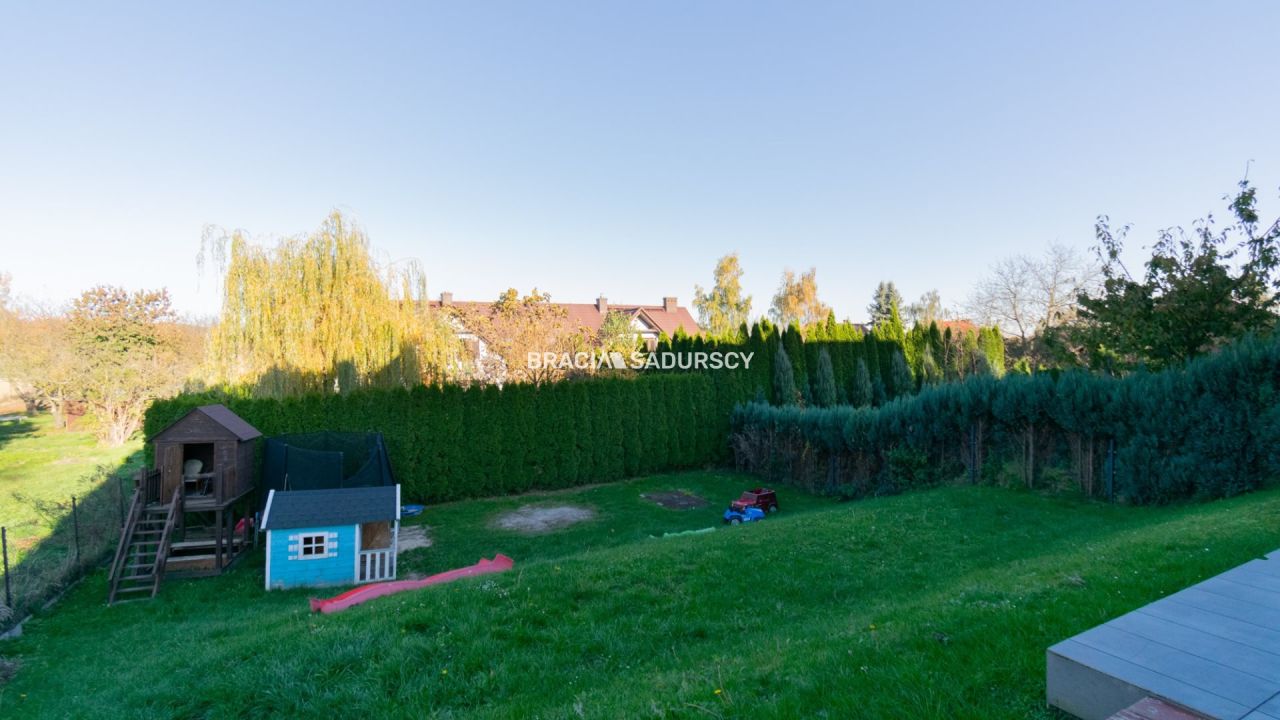 bliźniak, 6 pokoi Wola Luborzycka. Zdjęcie 22