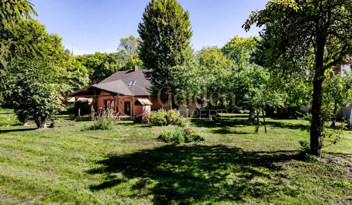 dom wolnostojący, 5 pokoi Paździorno