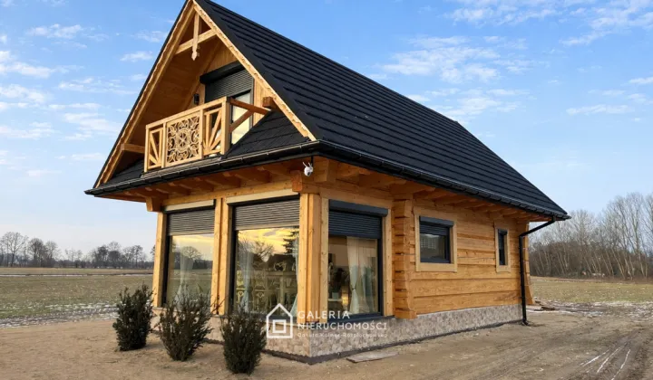 dom wolnostojący, 3 pokoje Wiekowo