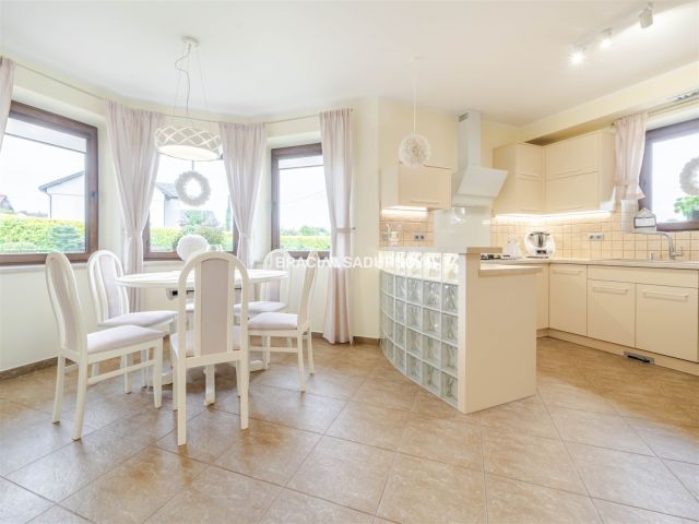 dom wolnostojący, 6 pokoi Sułków. Zdjęcie 7