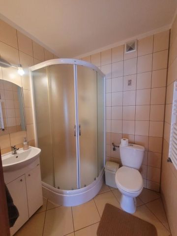 dom wolnostojący, 5 pokoi Korzeniste. Zdjęcie 11