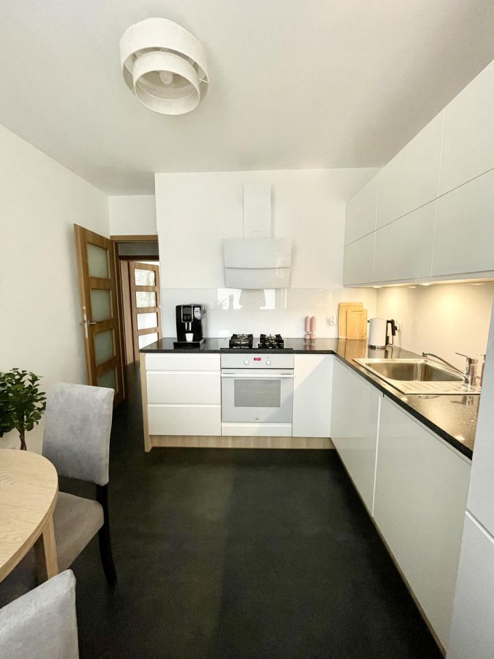 Mieszkanie 3-pokojowe Bielsko-Biała Śródmieście, ul. Stefana Żeromskiego. Zdjęcie 7