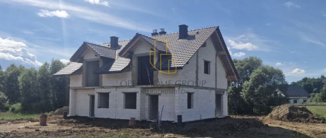 bliźniak, 5 pokoi Komarno. Zdjęcie 3