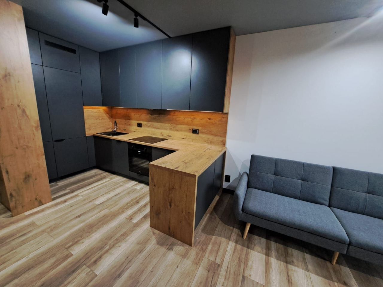 Mieszkanie 2-pokojowe Bielsko-Biała Trzy Lipki. Zdjęcie 4