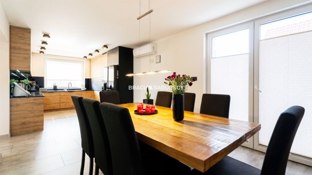 dom wolnostojący, 5 pokoi Skawica. Zdjęcie 14