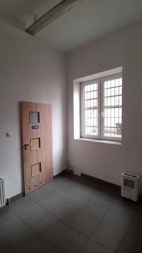 Lokal Chorzów Centrum, ul. Strzelców Bytomskich. Zdjęcie 4