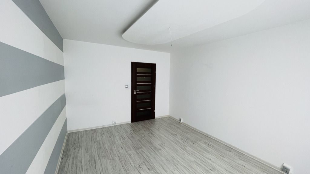 Mieszkanie 3-pokojowe Bełchatów. Zdjęcie 5