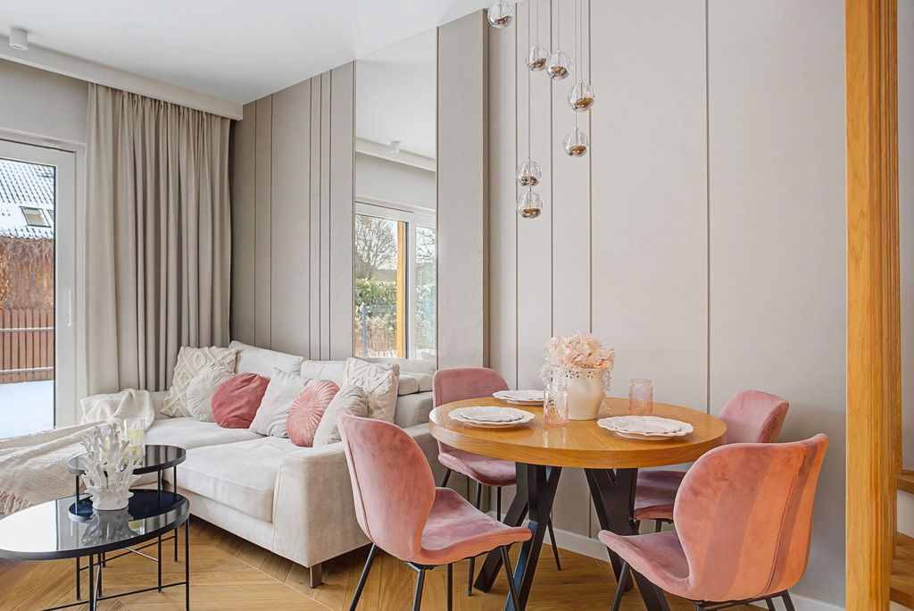 dom szeregowy, 5 pokoi Warszawa Białołęka. Zdjęcie 3