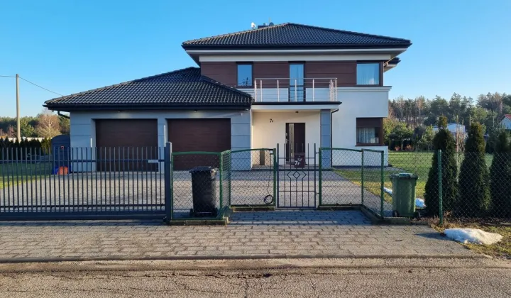 dom wolnostojący, 6 pokoi Zendek, ul. Strąków