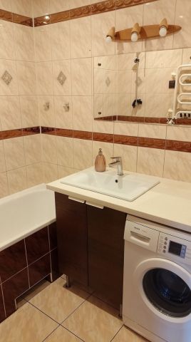 Mieszkanie 3-pokojowe Bełchatów. Zdjęcie 10