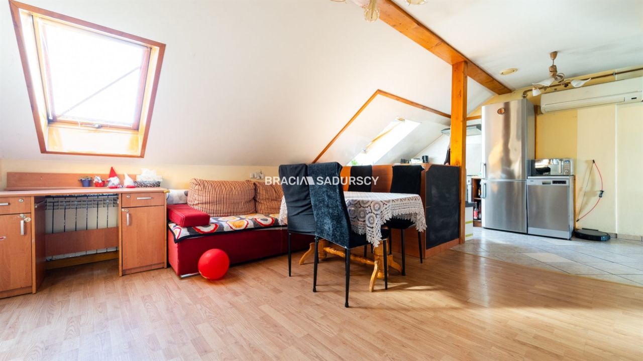 dom szeregowy, 13 pokoi Kraków, ul. Powstańców Wielkopolskich. Zdjęcie 20