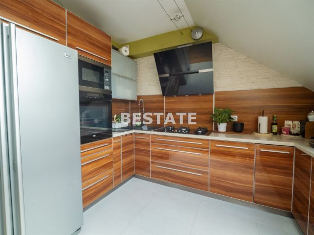 Mieszkanie 4-pokojowe Tarnów. Zdjęcie 3